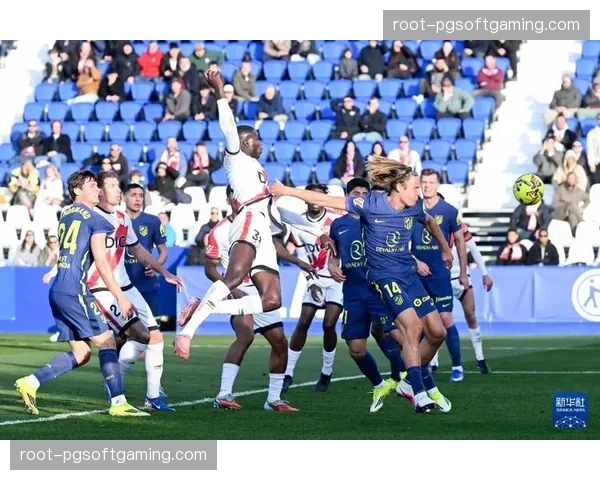 马德里竞技0-3不敌巴列卡诺，西蒙尼三中卫体系遭遇战术压制